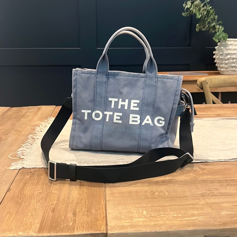 Marc Jacobs small tote bag- worn Jean color